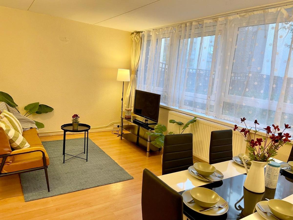 3Br Central London Close Station 외부 사진